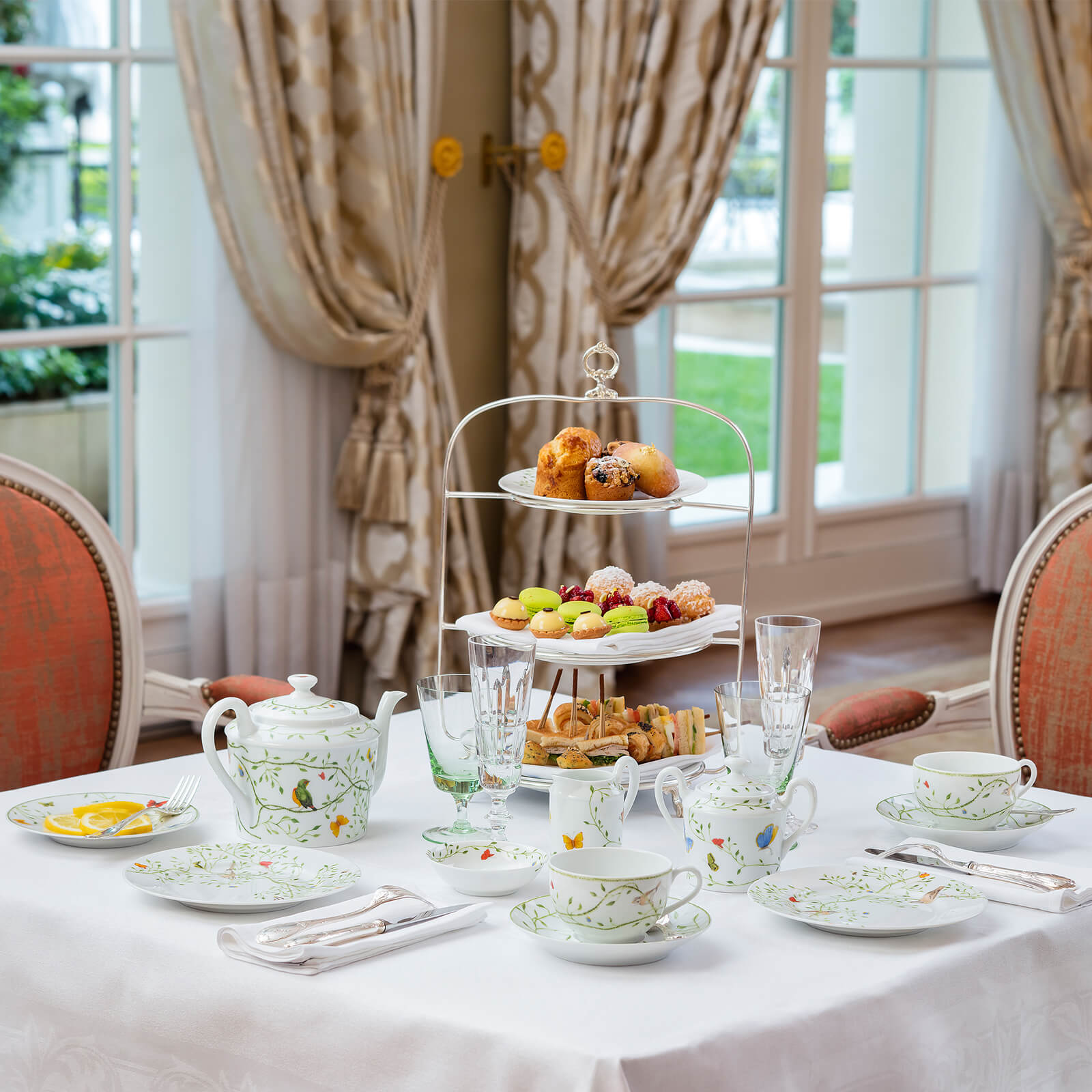 Raynaud Le Bristol Paris - Afternoon Tea Set for Four - Oetker Collection Hotels Boutique